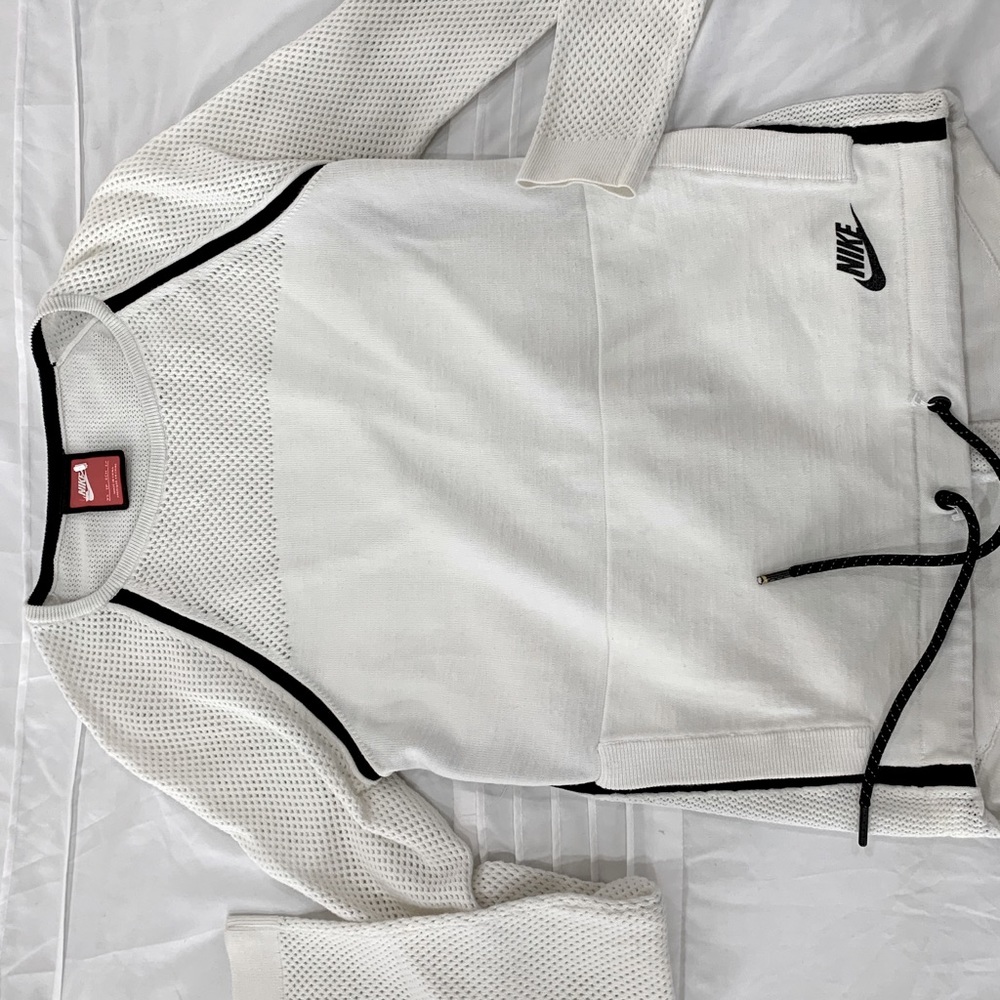 Nike sweater